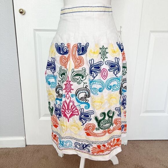 Neiman Marcus NWT White Linen MIDI Skirt with Embroidery Size 8 - Picture 1 of 7